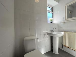 Photo 16- click for photo gallery